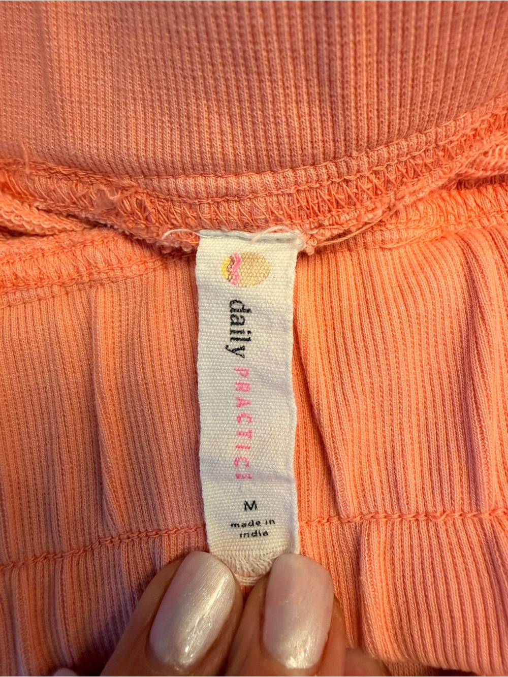 Daily practice-Coral Jogger Pants Drawstring size medium but fits like a large. - Picture 2 of 6